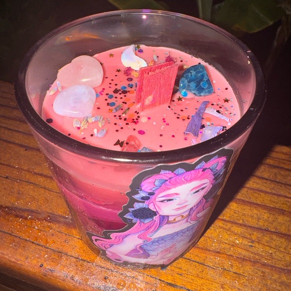 Libra ♎️ Crystal Candle - Picture 5 of 10